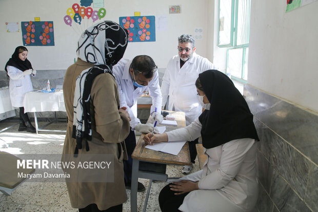 ارائه خدمات پزشکی رایگان توسط گروه های جهادی در کلاله