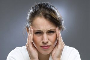 علائم هشداردهنده میگرن که نباید نادیده بگیرید
