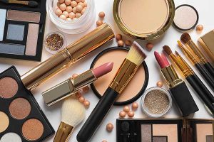 خرید لوازم آرایشی اورجینال چه مزایایی دارد؟