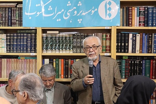 استاد و دانشمند زیاد پیدا میشود در دنیا، ولی فانی خیلی کم پیدا میشود استاد و دانشمند زیاد پیدا میشود در دنیا، ولی فانی خیلی کم پیدا میشود