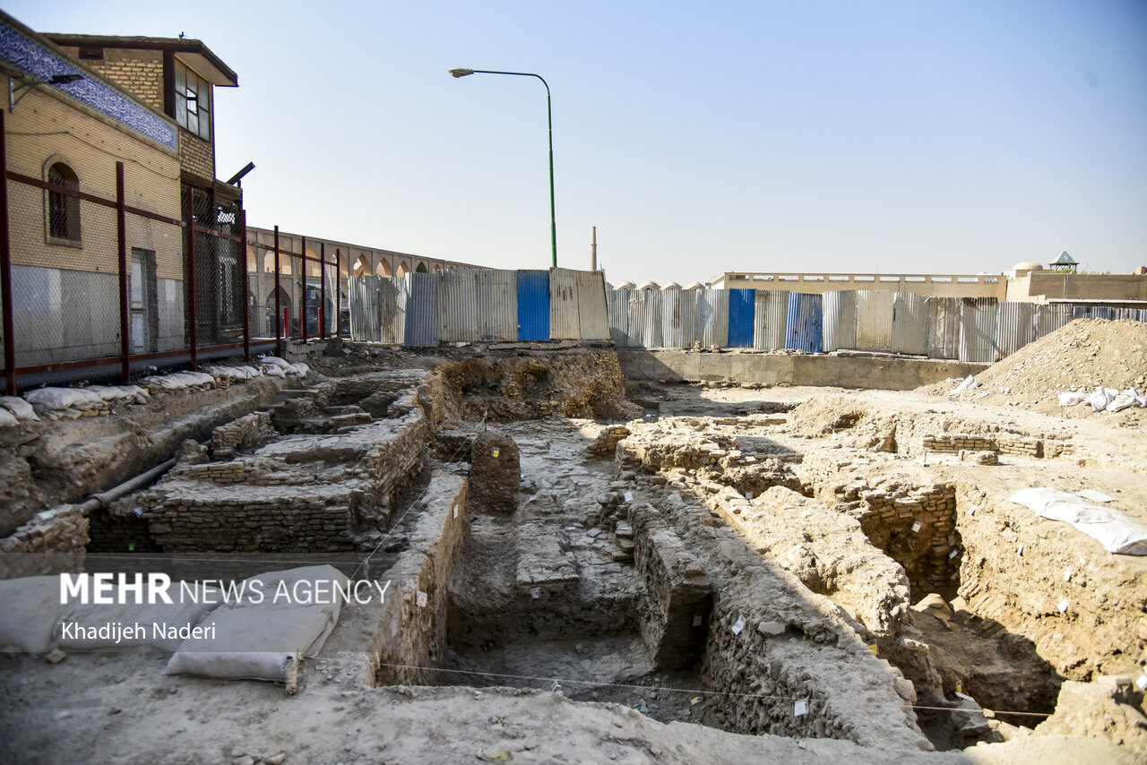 باران تهدیدی جدی برای بقایای محوطه ای تاریخی؛ «سقف موقت» نیاز فوری است باران تهدیدی جدی برای بقایای محوطه ای تاریخی؛ «سقف موقت» نیاز فوری است