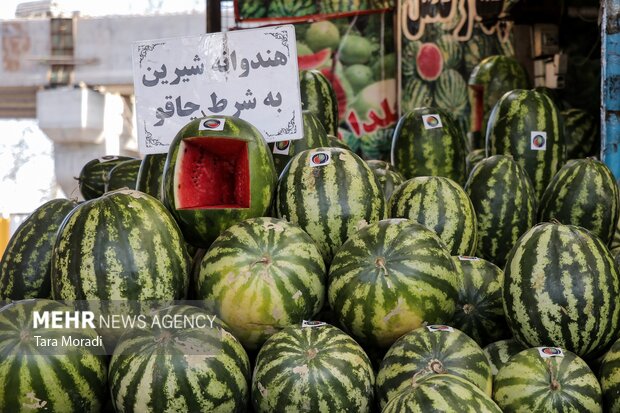 بازار شب یلدا در گیلان زیر ذره‌بین ناظران؛ با سودجویان برخورد می شود