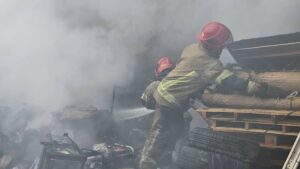 حادثه مرگبار در اصفهان/ ۹ نفر کشته شدند