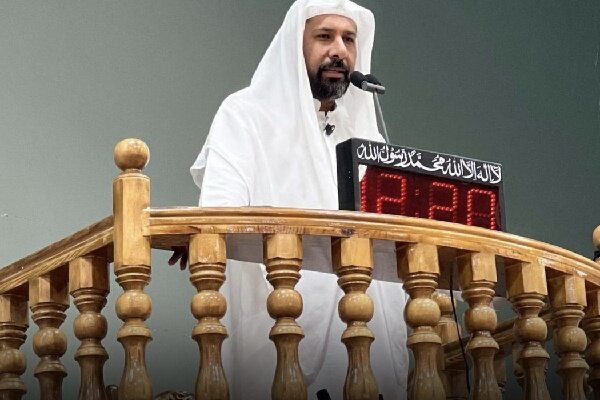 حسینی: جامعه امروز بیش از هر زمان نیازمند مهربانی و احترام است