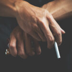 نسلی در محاصره دود؛ رشد نگران‌کننده مصرف دخانیات در نوجوانان