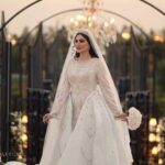 نگاهی به لباس عروس مریم مومن / خانم بازیگر با لباس عروس ترند سلطنتی درخشید + عکس