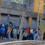 ادامه اعتراضات و درگیری‌ها در ملکشاهی/ تشییع ۲ جان باخته و آتش‌زدن چند بانک