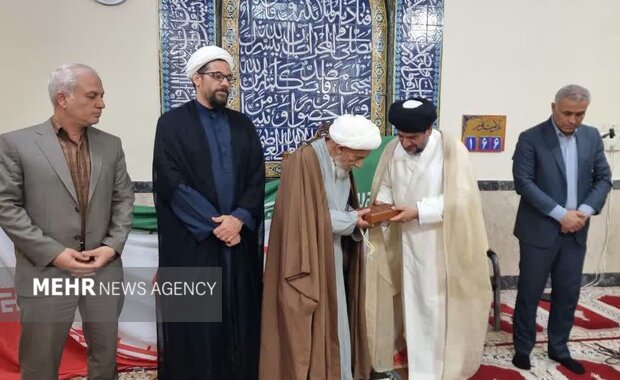 آئین غبارروبی مساجد در گناوه برگزار شد آئین غبارروبی مساجد در گناوه برگزار شد