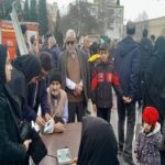 استقرار ایستگاه غربالگری سلامت در مسیر راهپیمایی ۲۲ بهمن خرم‌آباد