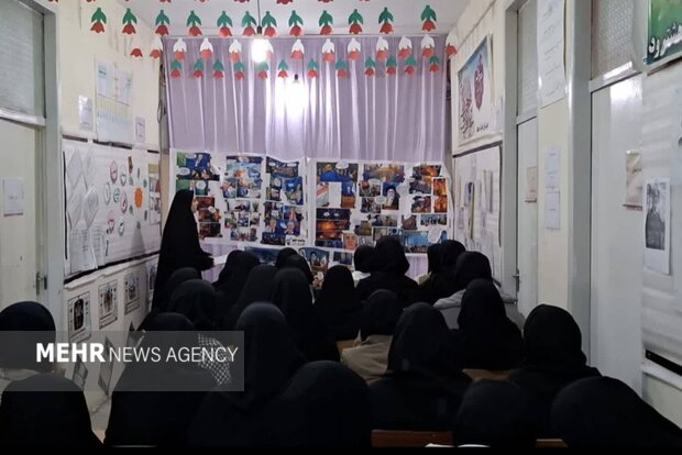 برپایی نمایشگاه «مدرسه انقلاب» در ۲۰ مدرسه هشترود