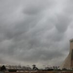 تهرانی‌ها بخوانند / باد و گرد و خاک در راه است!