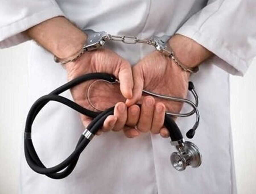 دستگیری ۳ پزشک قلابی/ سه دستیار از اتباع بیگانه بودند
