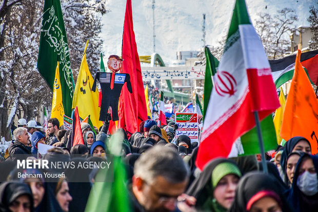 مردم سرزمین آفتاب در راهپیمایی ۲۲ بهمن حماسه آفریدند