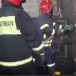 مهار حریق کارگاه تولید کفش در مشهد