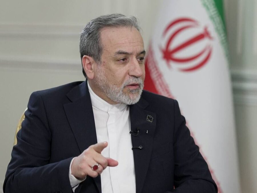 عراقچی: ایرانیان هرگز در برابر حملات بزدلانه سر خم نمی‌کنند