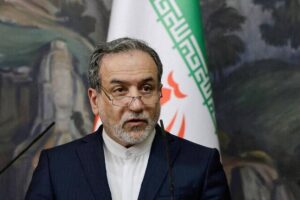 گفتگوی تلفنی وزیر امور خارجه ازبکستان و مشاور امنیت ملی نخست وزیر عراق با عراقچی