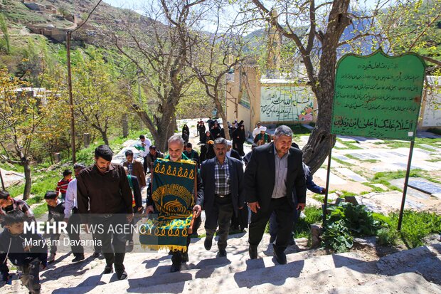 استقبال گرم مردم مینودشت از خادمان امام رضا (ع)