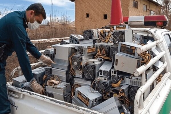 بیش از ۳۸ دستگاه ماینر غیرمجاز در الهیه تهران کشف شد