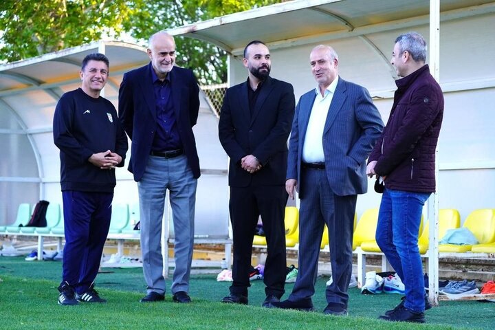 رئیس فدراسیون فوتبال ناظر جلسه تمرین تیم ملی