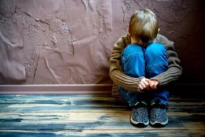 روانپزشک: آرامش والدین مهم‌ترین داروی کودک پس از جنگ است