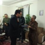 عیادت مدیرکل فرهنگ و ارشاد اسلامی کردستان از شاعر و نویسنده سنندجی