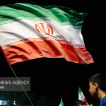 مردم چادگان همچنان پایبند در میدان