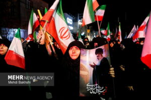 موج ۵۵ ایستادگی قمی‌ها پای وطن