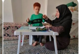 آموزش در خانه؛ روایت معلمی که فاصله‌ها را شکست