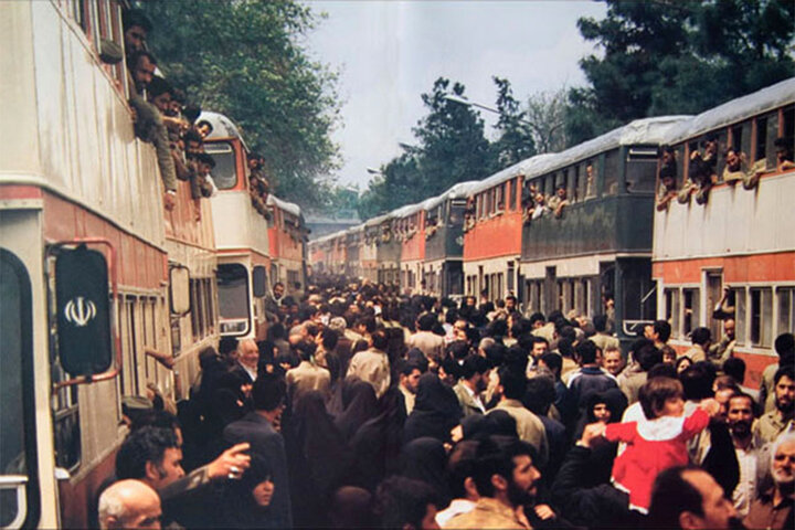 اعزام نمادین نوجوانان همدانی به جبهه