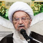 انتقاد آیت‌الله مکارم‌ از افزایش قیمت‌ها / دولت بازار را کنترل کند