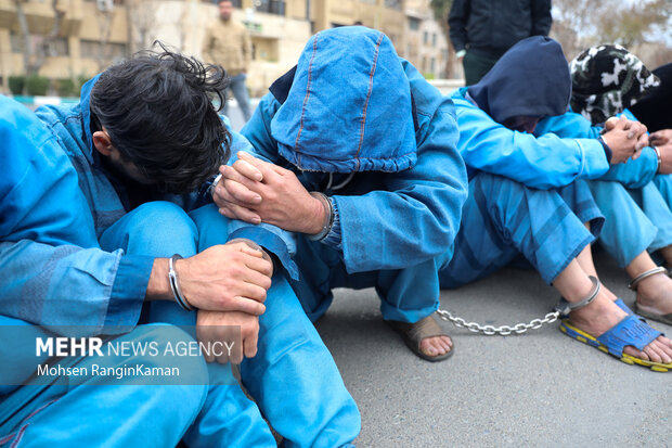بازداشت سارقان سابقه‌دار در اردستان؛۴ فقره سرقت کشف شد