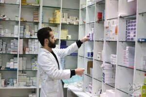 تحمیل فروش نقدی دارو به داروخانه‌ها / دسترسی مردم به دارو مختل می‌شود