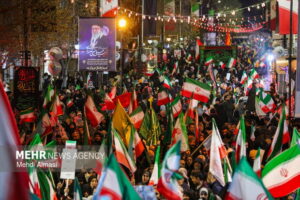 تداوم حضور باشکوه وعزتمندانه زنجانی‌ها در میدان