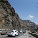 ترافیک سنگین در محورهای هراز، قزوین کرج و تهران؛ انسداد برخی جاده‌ها