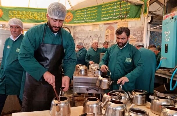 خدمت بوشهری ها در چایخانه رضوی