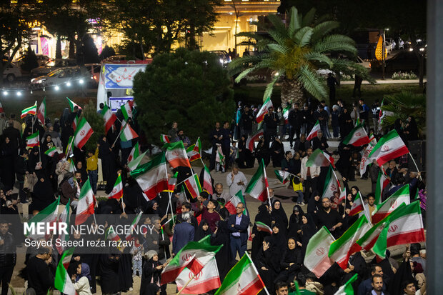دانش آموزان و خانواده‌هایشان در کاشان عهد خون بستند