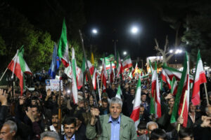 راهپیمایی عاشقان ایران در آبگرم