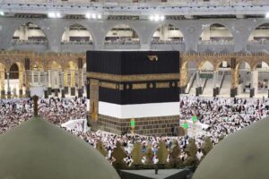 عید قربان؛ تجلی بندگی و عبور از تعلقات در مکتب ادیان ابراهیمی
