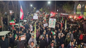 مردم خوی: «آذربایجان اویاخدی، انقلابا دایاخدی»