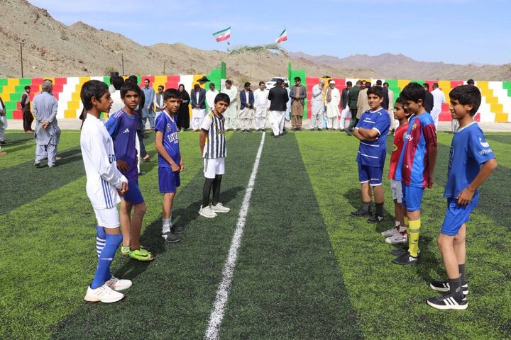 مطالبه مردم روستای خیرآباد جاسک برای احداث یک زمین چمن