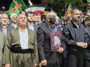 میدان آزادی سنندج؛ روایت مردمی که پای ایران ایستاده‌اند