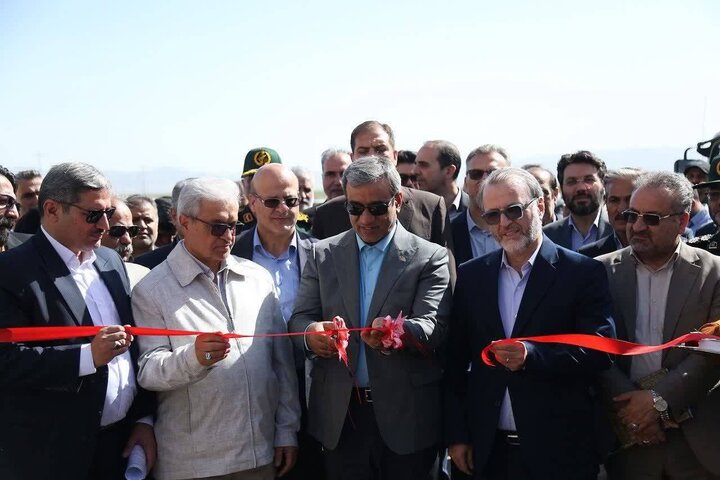 نیروگاه خورشیدی یک مگاواتی در سبزوار افتتاح شد