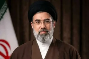 پاسخ رهبر انقلاب اسلامی به نامه جمعی از فعالان مردمی حوزه جمعیت
