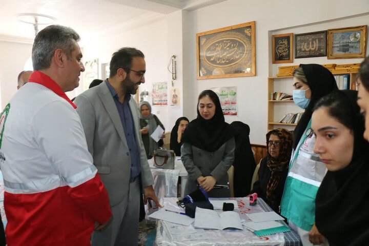 کاروان سلامت به روستای پیشنبور کلاردشت رسید