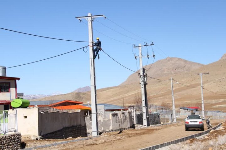 کیامهر: ۲۲۸ مورد برق غیرمجاز در آذربایجان غربی جمع آوری شد