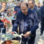 ادای احترام مسئولان توانیر به مقام شامخ شهدای برق در جنگ رمضان