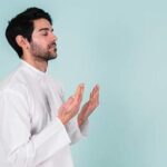 تنها ۵ دقیقه دعا به کاهش درد و اضطراب کمک می‌کند!