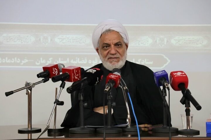 حمیدی: مشکلات حقوقی ۸۱ واحد تولیدی در کرمان رفع شد