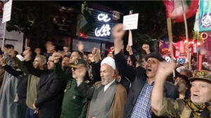 خیابان های سلماس به سنگر حمایت از انقلاب و رهبری تبدیل شده اند
