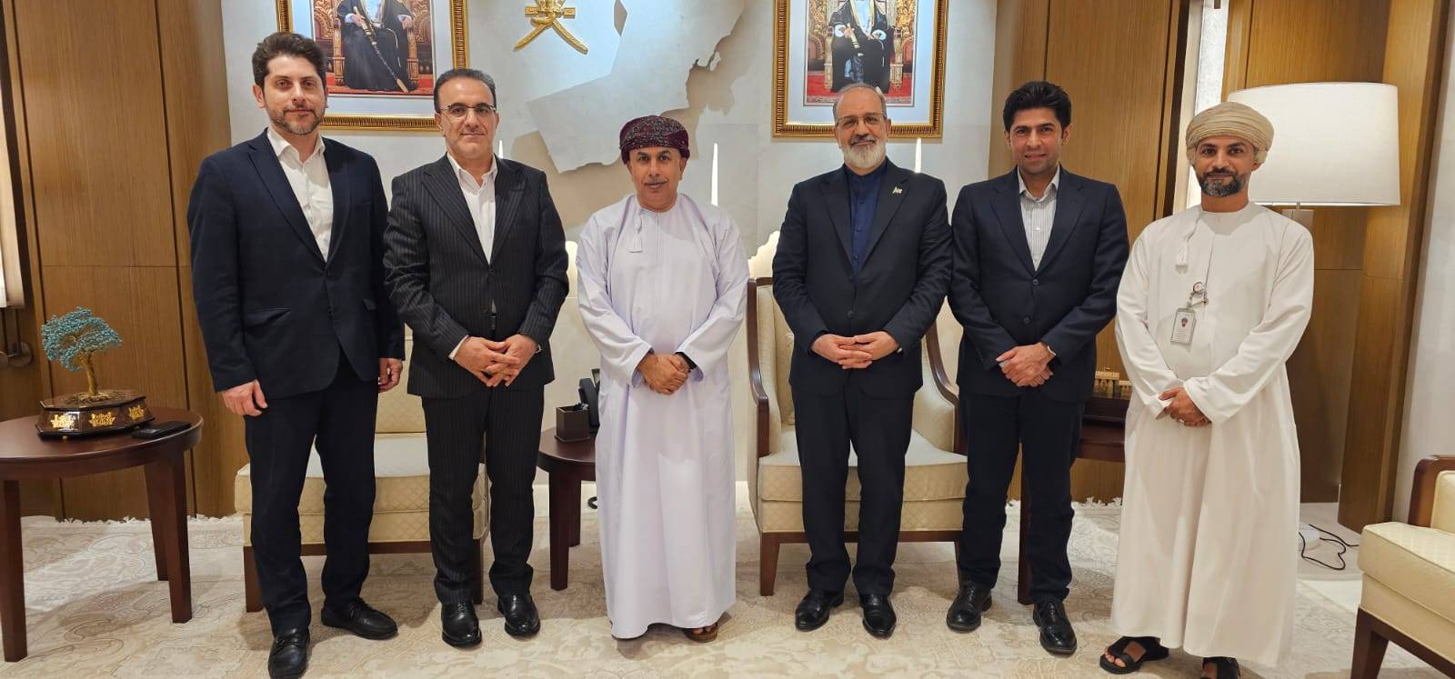دیدار رئیسکل سازمان نظام پزشکی با وزیر بهداشت عمان، نقطه عطفی در دیپلماسی سلامت کشور است دیدار رئیسکل سازمان نظام پزشکی با وزیر بهداشت عمان، نقطه عطفی در دیپلماسی سلامت کشور است